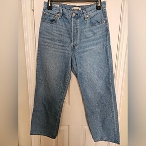 Levi's Premium Button Fly Ribcage Straight Ankle Jeans size 32